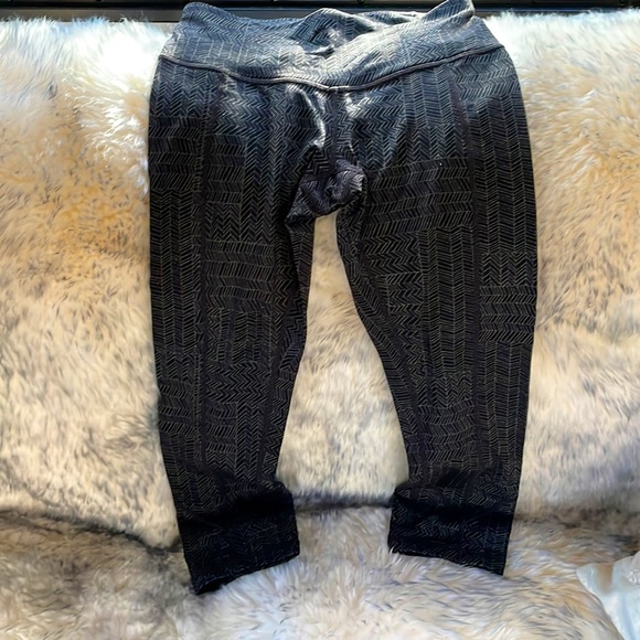 Prana xs blk & gray design - Picture 2 of 4